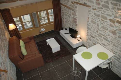 Imagen de la habitación del Hotel De La Tour, SAINT ETIENNE. Foto 11