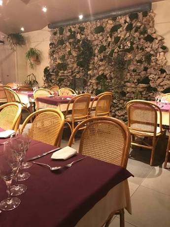 Imagen general del Hotel De La Tour &agrave; Libourne. Foto 3