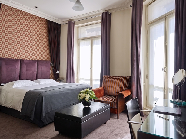 Imagen de la habitación del Hotel De La Trémoille. Foto 4