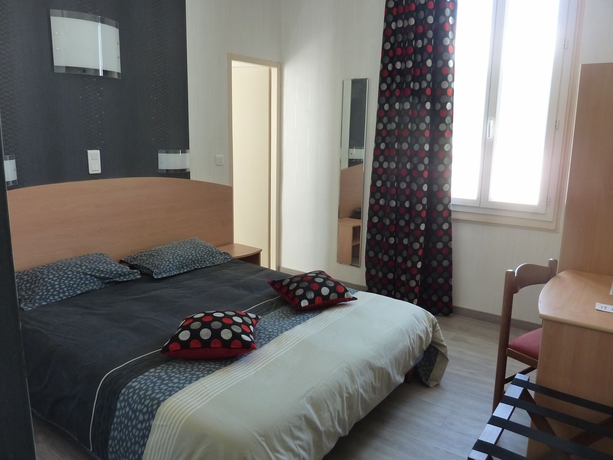 Imagen de la habitación del Hotel De La Vallée. Foto 3