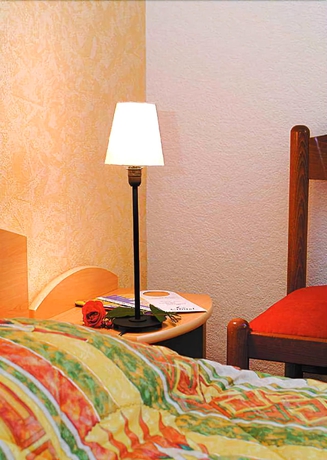 Imagen de la habitación del Hotel De La Vallée. Foto 11