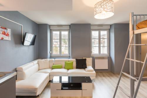 Imagen de la habitación del Hotel De La Vall&eacute;e, Ornans. Foto 5