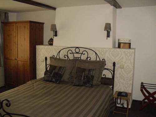 Imagen de la habitación del Hotel De La Vallee, BIÈVRE . Foto 1