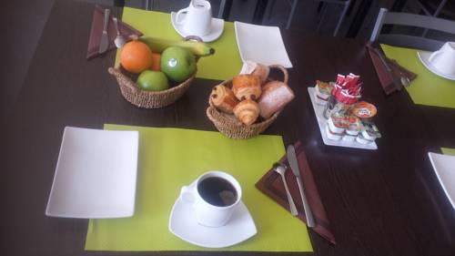 Imagen de la habitación del Hotel De La Vend&eacute;e. Foto 7