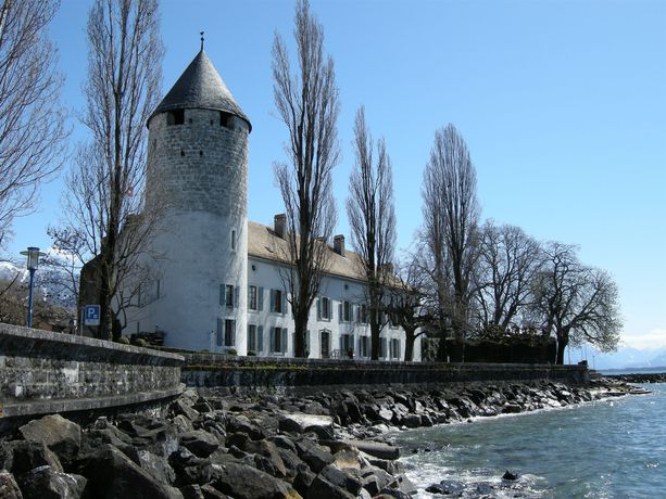 Imagen de los exteriores del Hotel De La Vieille Tour. Foto 12