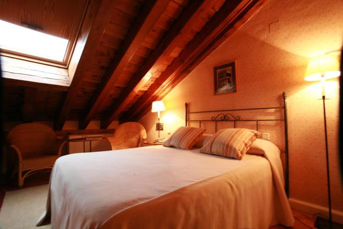 Imagen general del Hotel De La Villa. Foto 6