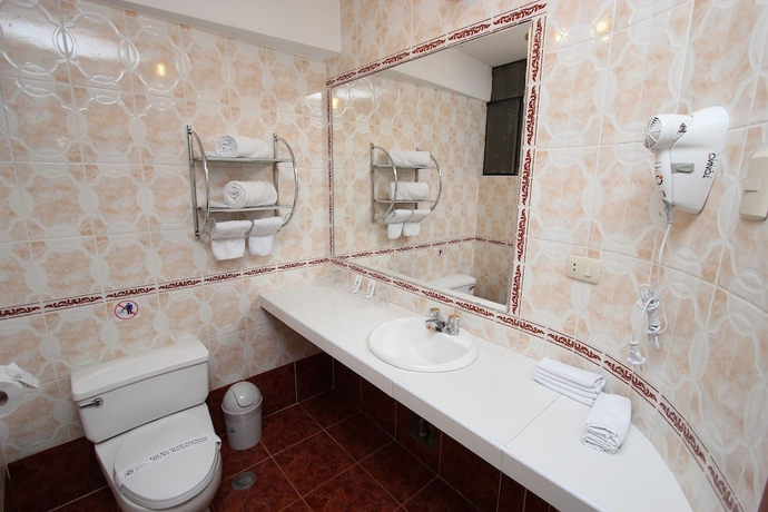 Imagen de la habitación del Hotel De La Villa Hermoza. Foto 14