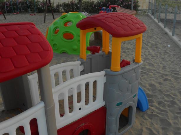 Imagen de los exteriores del Hotel De La Ville, Carpino. Foto 17