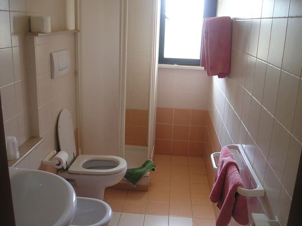Imagen de la habitación del Hotel De La Ville, Carpino. Foto 15