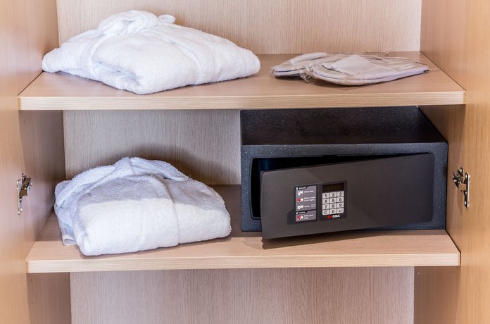 Imagen de la habitación del Hotel De La Ville, Fano. Foto 12