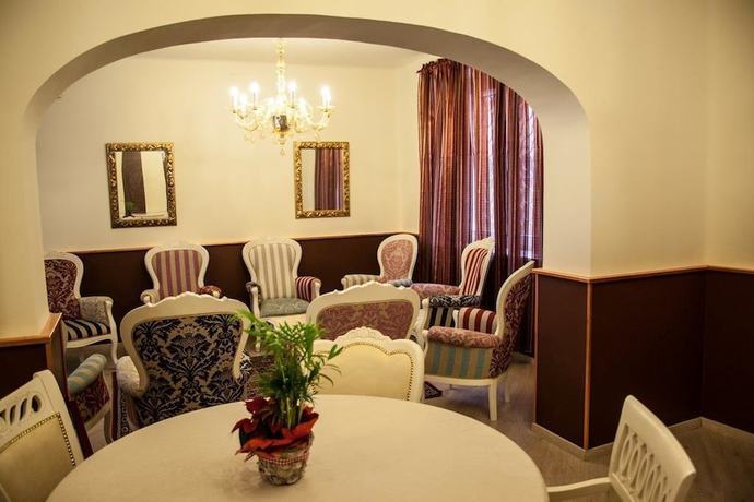 Imagen de los interiores del Hotel De La Ville, Fidenza. Foto 14