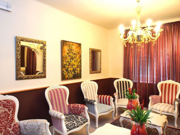 Imagen de los interiores del Hotel De La Ville, Fidenza. Foto 15
