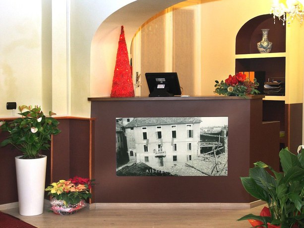 Imagen de los interiores del Hotel De La Ville, Fidenza. Foto 16