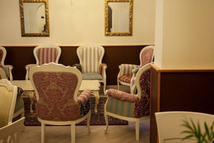 Imagen de los interiores del Hotel De La Ville, Fidenza. Foto 20