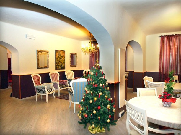 Imagen de los interiores del Hotel De La Ville, Fidenza. Foto 21