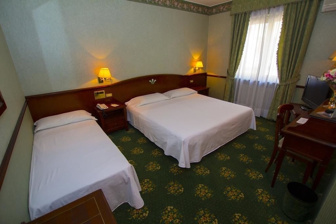 Imagen de la habitación del Hotel De La Ville, Saint Vincent. Foto 7