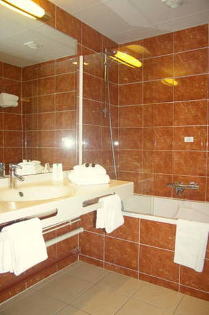 Imagen de la habitación del Hotel De L'abbaye Des Premontres. Foto 5