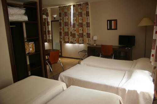Imagen de la habitación del Hotel De L'abbaye Des Premontres. Foto 13