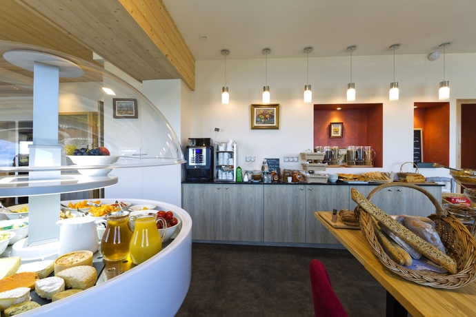 Imagen del bar/restaurante del Hotel De L'abbaye, Grande-Rivi&egrave;re-Ch&acirc;teau. Foto 7