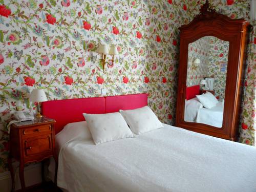 Imagen de la habitación del Hotel De L'abeille Orléans. Foto 14