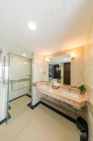 Imagen de la habitación del Hotel De Ladda. Foto 10