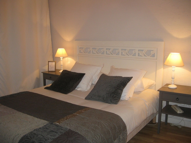 Imagen de la habitación del Hotel De L'amphithéâtre. Foto 11