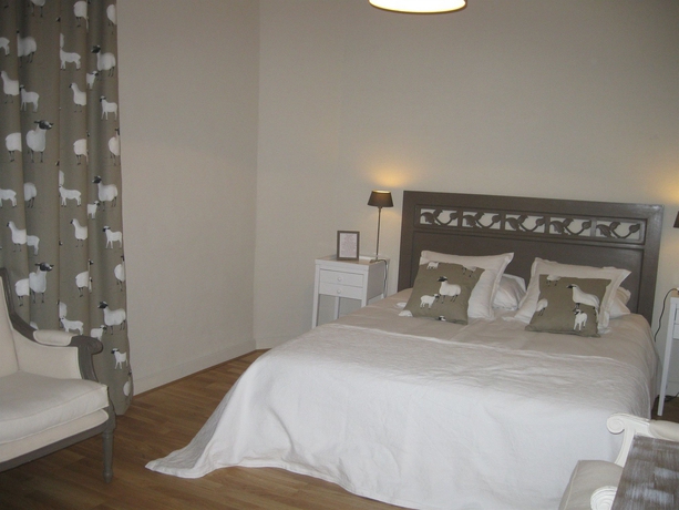 Imagen de la habitación del Hotel De L'amphithéâtre. Foto 15