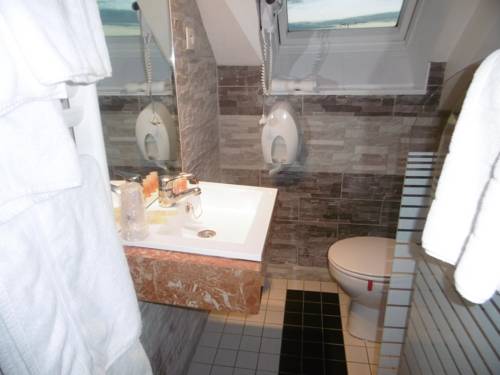Imagen de la habitación del Hotel De L'arriv&eacute;e. Foto 9