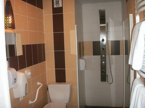 Imagen de la habitación del Hotel De L'arriv&eacute;e. Foto 16