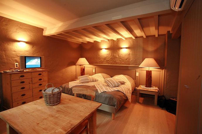 Imagen de la habitación del Hotel De Laurier. Foto 6