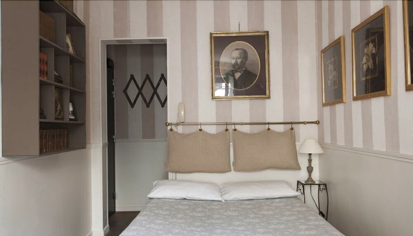 Imagen de la habitación del Hotel De L'avre. Foto 7