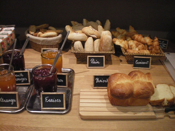 Imagen del bar/restaurante del Hotel De L'europe, Angers. Foto 3