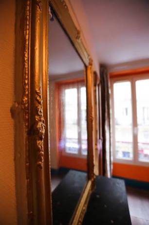 Imagen de la habitación del Hotel De L'europe Belleville. Foto 14