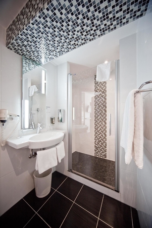 Imagen de la habitación del Hotel De L'europe By Happyculture. Foto 8