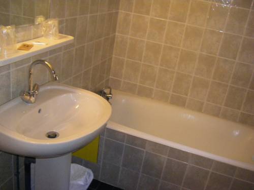 Imagen de la habitación del Hotel De L'europe, Meyrueis. Foto 15