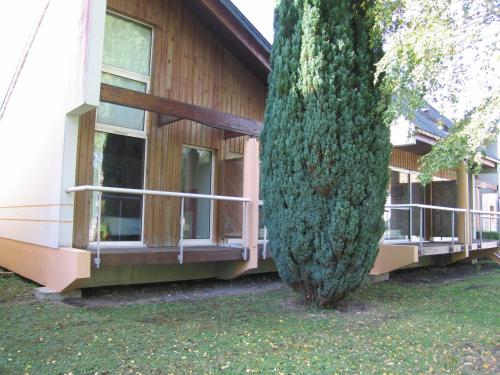 Imagen de los exteriores del Hotel De L'ile Du Saussay. Foto 9