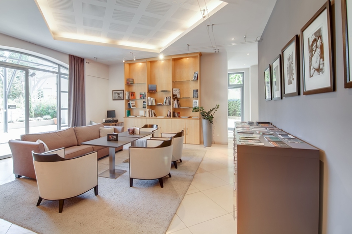 Imagen de los interiores del Hotel De L'image. Foto 18