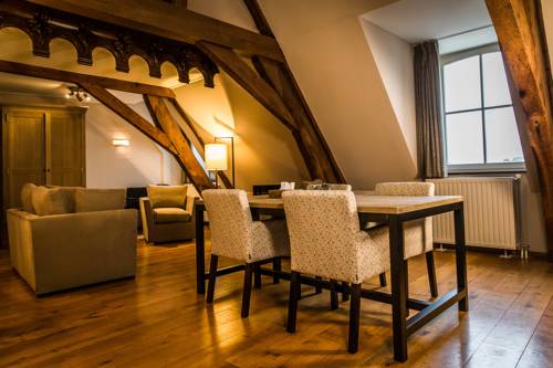 Imagen de la habitación del Hotel De Limbourg. Foto 9