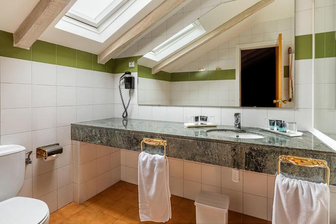 Imagen de los interiores del Hotel De L'isard. Foto 12