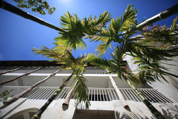 Imagen de los exteriores del Hotel De Lit. Foto 11