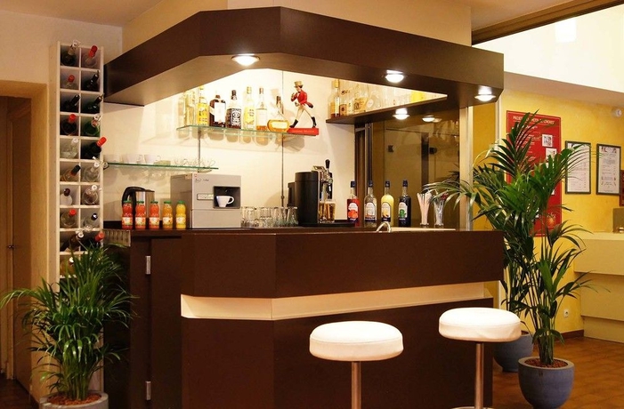 Imagen del bar/restaurante del Hotel De Londres, Menton. Foto 5