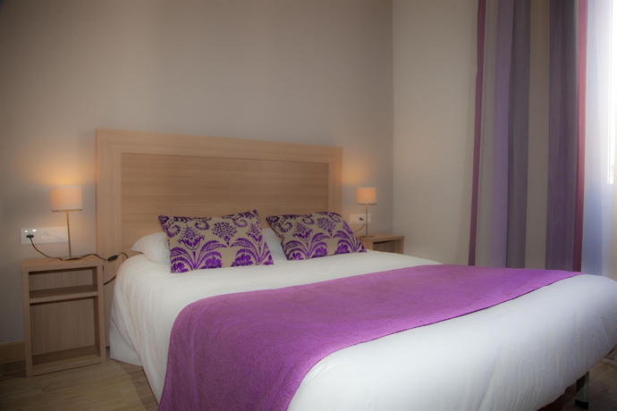 Imagen de la habitación del Hotel De Londres, Menton. Foto 12