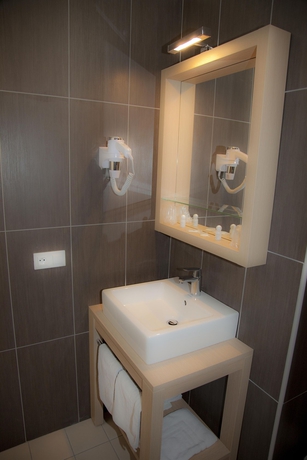 Imagen de la habitación del Hotel De Londres, Menton. Foto 15