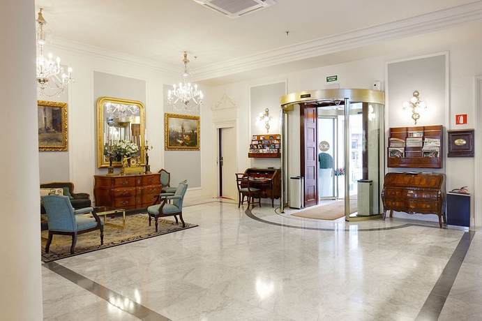 Imagen de los interiores del Hotel De Londres Y De Inglaterra. Foto 12