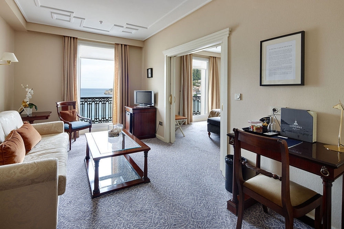 Imagen de los interiores del Hotel De Londres Y De Inglaterra. Foto 15