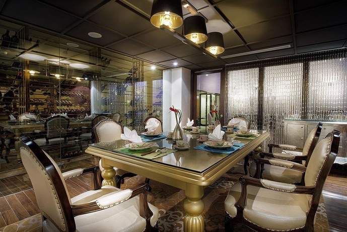 Imagen del bar/restaurante del Hotel De L'opera Hanoi - Mgallery. Foto 4