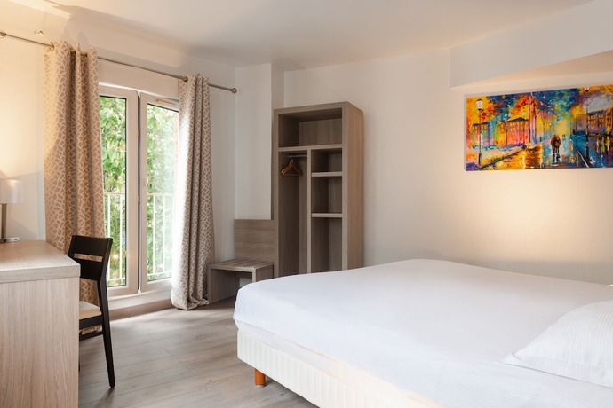 Imagen de la habitación del Hotel De L'orme, Akena, Evreux. Foto 14