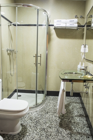 Imagen de la habitación del Hotel De Los Faroles. Foto 12