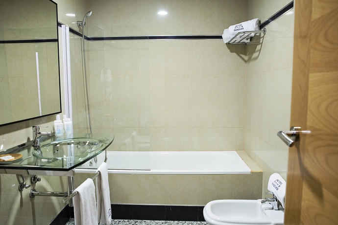 Imagen de la habitación del Hotel De Los Faroles. Foto 15