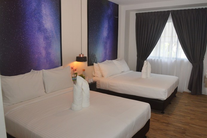 Imagen de la habitación del Hotel De Luna. Foto 11